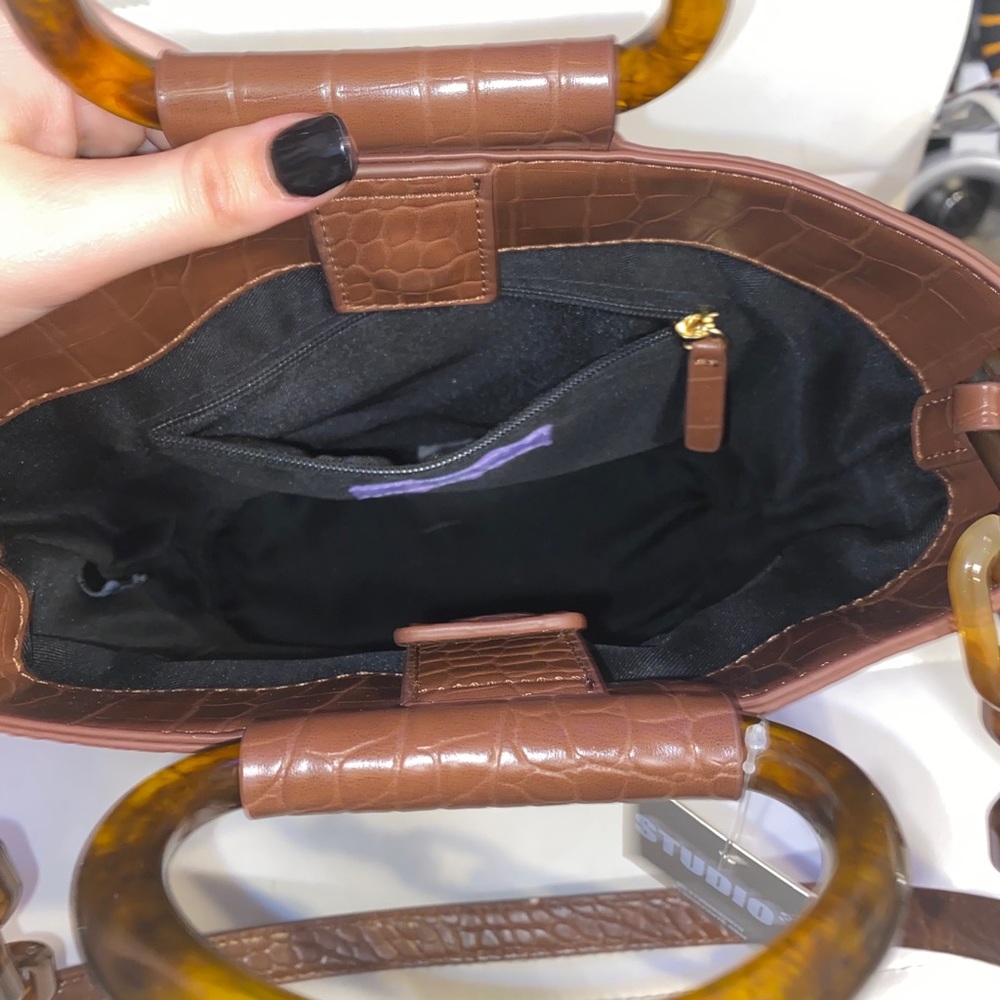Purse - Picture 2 of 4